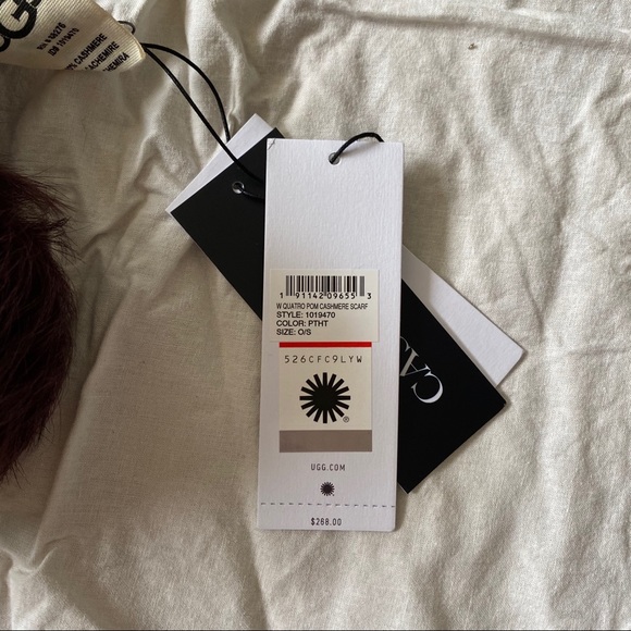 NWT UGG Quatro Pom Cashmere Scarf - Picture 4 of 4